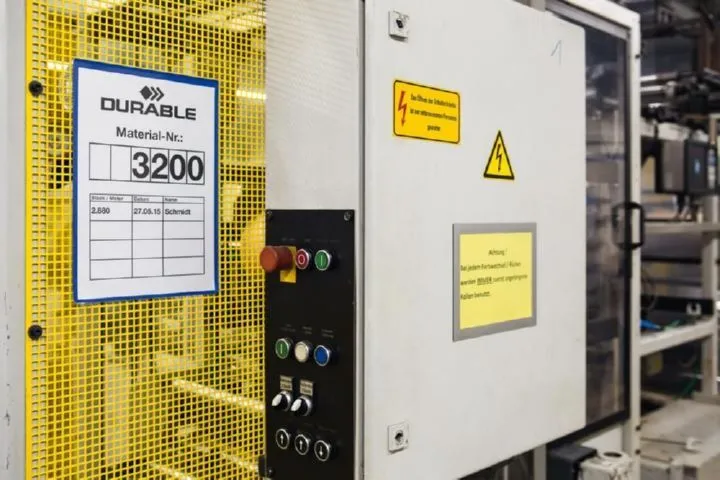 Durable Magnetische Etikettentaschen B 210 x H 74 mm 1/2 A5 quer gelb