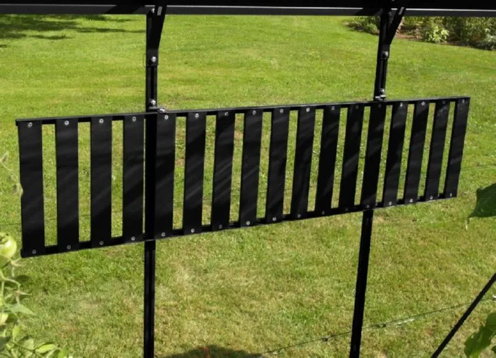 Vitavia Aluregal abklappbar schwarz mit den Maßen 120 x 30 cm