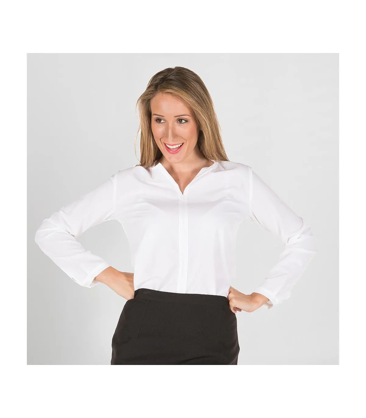 Elastische Frau Fuß in langen Ärmeln mit Hals in GARY'S Spitze