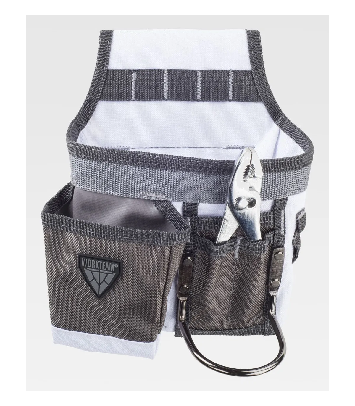 Werkzeugtasche mit mehreren Fächern und verschiedenen Öffnungen.WFA555